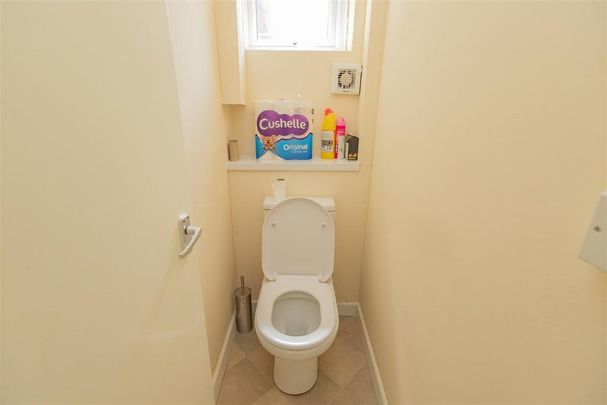 2 bedroom house to rent - Photo 1