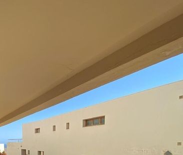 3 bedroom luxury Flat for rent in Marbella Del Este, Andalusia - Photo 1