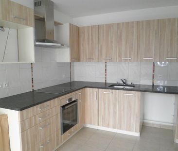 Location Appartement 2 pièces 62m² CHAMBERY 73000 - Photo 2