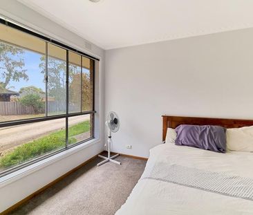 Spacious 3-Bedroom Unit in Sought-After Belmont - Photo 3