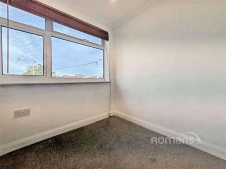 Crockhamwell Road, Woodley, Reading, Berkshire, RG5 - Photo 2