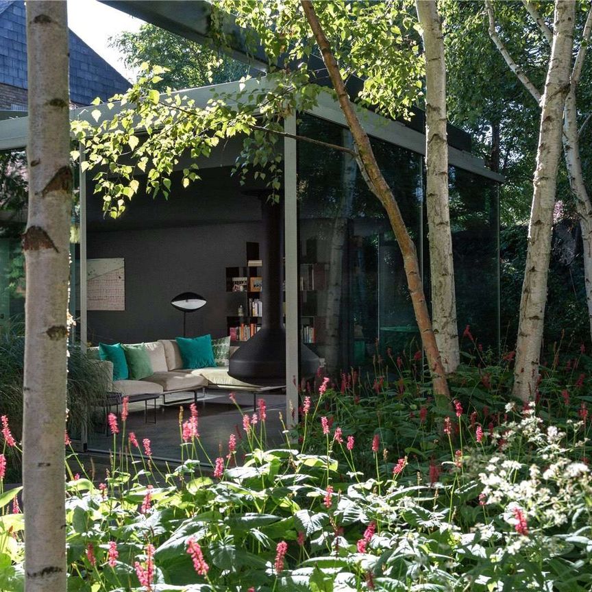 An unique opportunity to live in an architecturally designed house in Belsize Park. - Photo 1