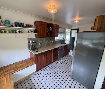 Large Family Home Nestled In Quiet Cul-de-sac - Photo 6