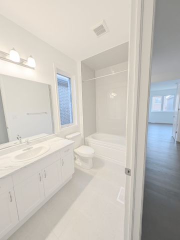 For Lease - 352 Madelaine Drive, Barrie, Ontario - Photo 2