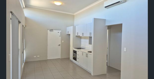 Excellent 2 Bedroom, 1 Bathroom Unit - Photo 1