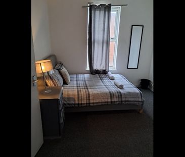 Room in a Shared House, St. Pauls, BS2 - Photo 2