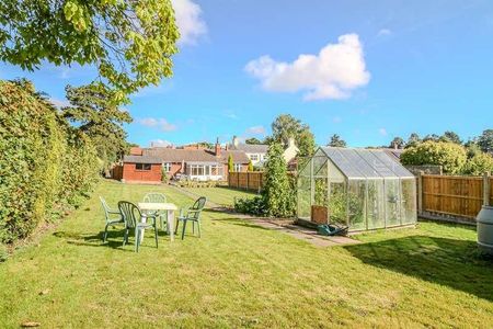 Main Street, Epperstone, NG14 - Photo 3