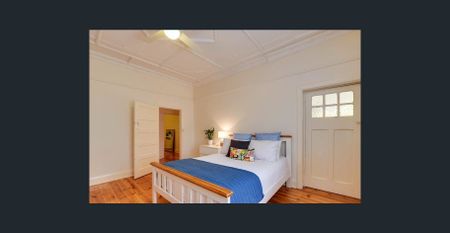 A Beautiful Family Rental with Swimming Pool in Sought After Suburb Glenunga - Photo 3