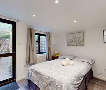 Studio to rent - Photo 4