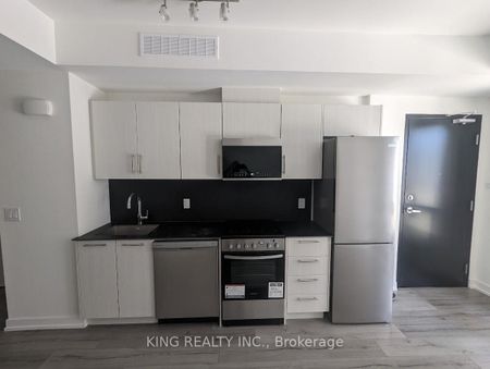 For Lease - 871 Sheppard Avenue Unit# 35, Toronto, Ontario - Photo 3