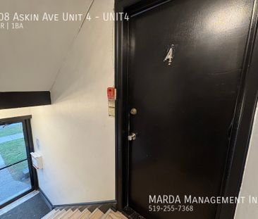 NEWLY RENOVATED 1-BEDROOM/1BATH APARTMENT + HYDRO - Photo 6