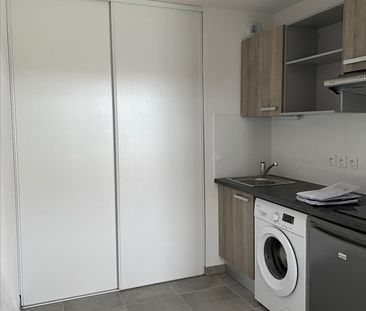 Location Appartement 2 pièces 42m² - Photo 3
