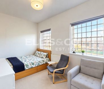 Chevy Road, UB2, Southall - Photo 4