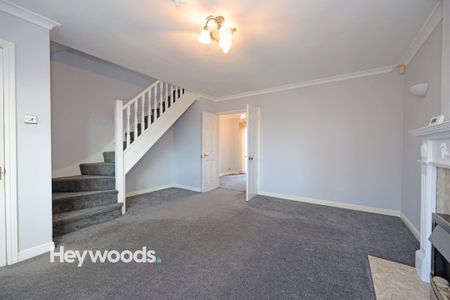 3 bed detached house to rent in Thornham Close, Newcastle - Photo 3