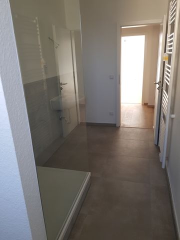 Schöne 3 Raum Wohnung mit neuem Bad! - Foto 2