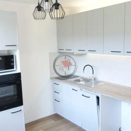 Pronájem zrekonstruovaného bytu 1+1 Tolstého, Třebíč - Fotografie 1