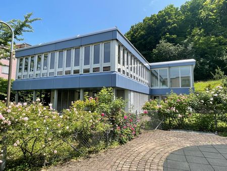 Helle und nicht alltägliche Wohnung am Waldrand - Foto 4