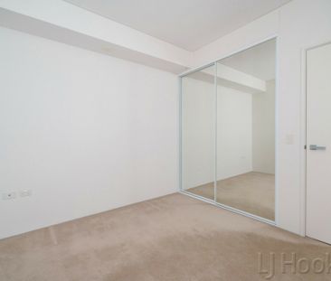1303/237 Adelaide Terrace, Perth - Photo 6