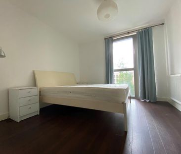 1 Bed Flat, Booth Road, E16 - Photo 1