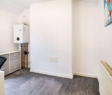Earl Street, Cardiff, CF11 - Photo 3