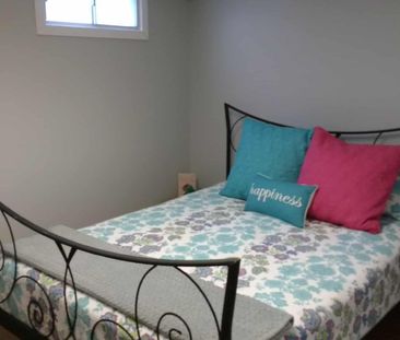 For Lease - 123 Humewood Drive, Belleville, Ontario - Photo 3