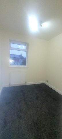 3 bedroom detached house to rent - Photo 2