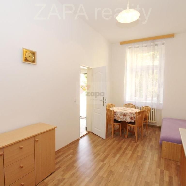 Pronájem bytu 2+1 71 m2 - Fotografie 1