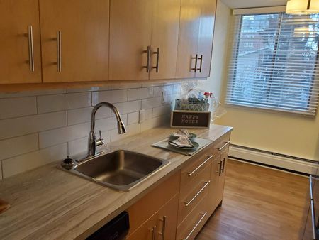 Alberta, 824 13 Avenue SW, T2R 0L2, Calgary - Photo 4