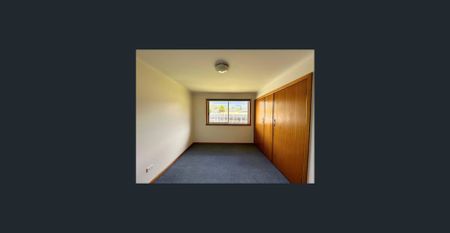 Well-maintained Unit in a Quiet and Private Cul-de-sac - Photo 2