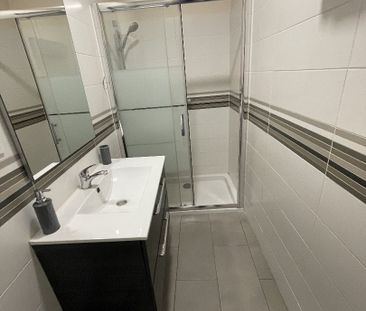 Location Appartement 3 pièces 45m² SETE 34200 - Photo 6