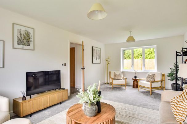 4 bedroom barn conversion to rent - Photo 1