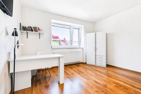 Pronájem bytu 3+kk 78 m² - Fotografie 3