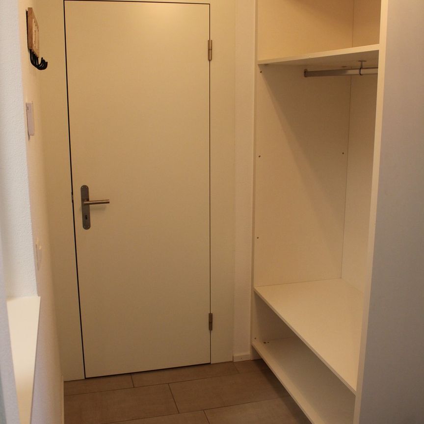 2.5 Zimmer, 60 m², 2. Stock - Photo 1