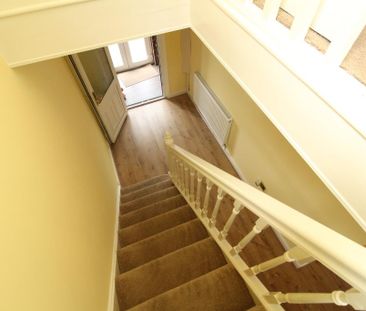 3 bedroom semi-detached house to rent - Photo 2