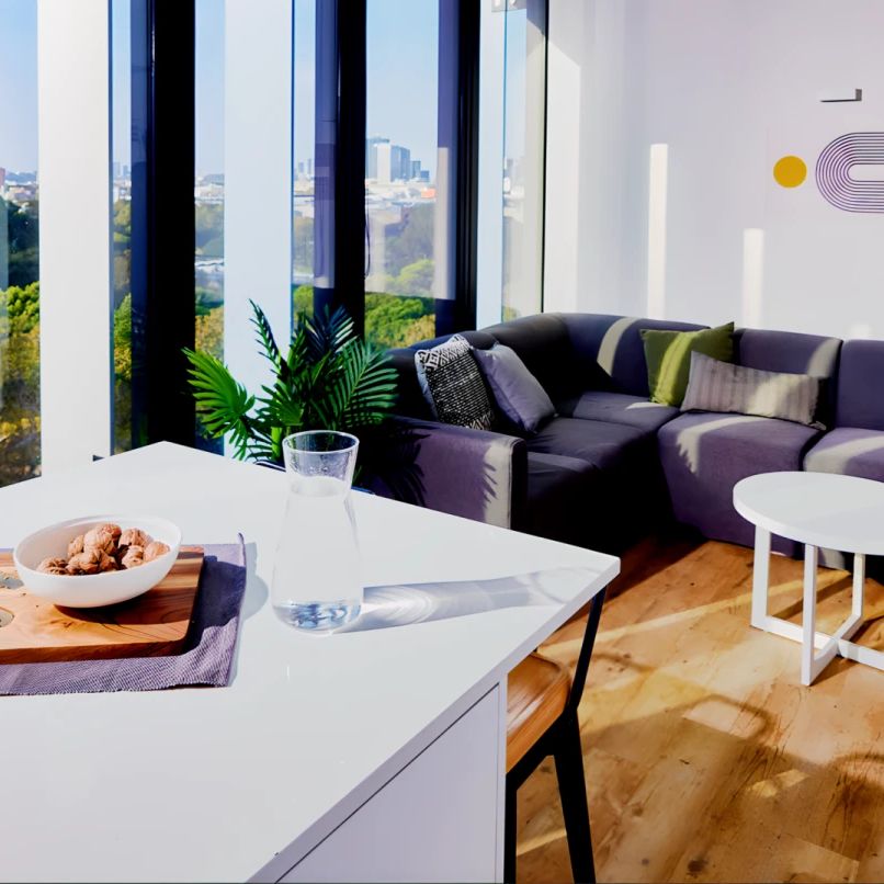 8 Bedroom Apartment - Photo 1