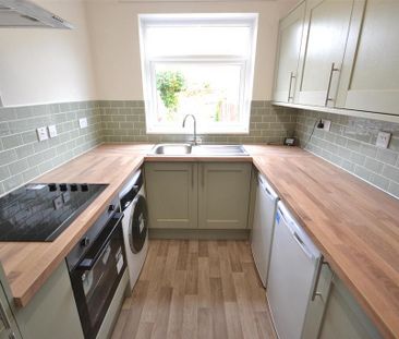 2 bedroom terraced house to rent - Photo 6