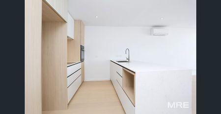 Luxury living meets convenience - Photo 4