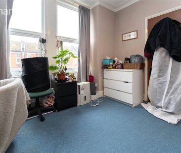 4 bedroom terraced house to rent - Photo 5