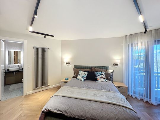 Luminous 4.5 room apartment in the very center of Crans-Montana - Photo 1