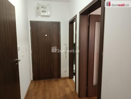 Pronájem bytu 2+kk 57 m2 - Fotografie 3