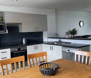 Townhouse Living - Photo 3