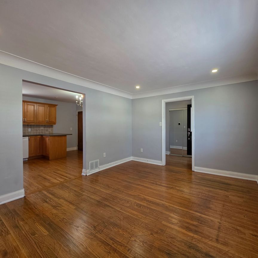 For Lease - 100 Corman Avenue Unit# Upper Level, Hamilton, Ontario - Photo 1