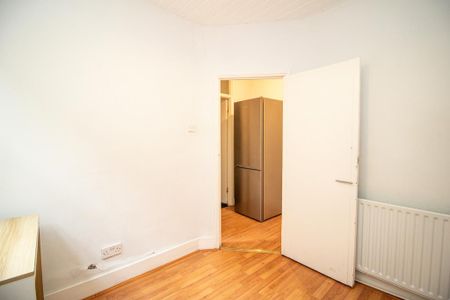 3 bedroom maisonette to rent - Photo 5