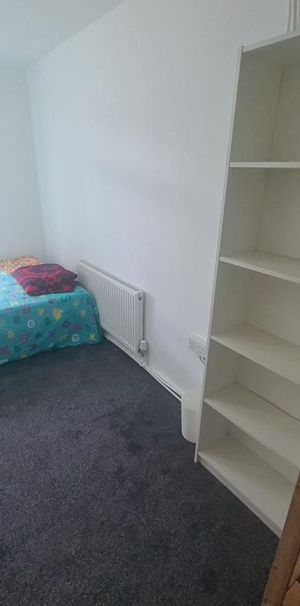 4 bedroom house to rent - Photo 1