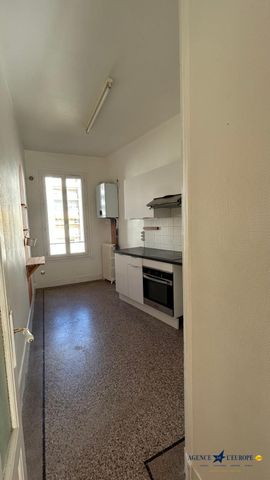 Location Appartement 4 pièces 79m² VICHY 03200 - Photo 2
