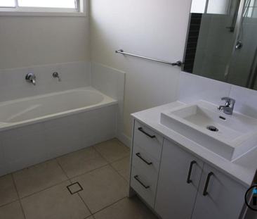 Spacious 4-Bedroom Family Home! - Photo 2