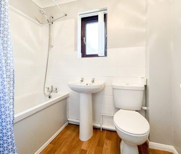 1 bedroom semi-detached house to rent - Photo 4