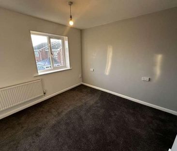 Buckingham Grove, Grimsby, DN33 - Photo 5