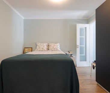 1 room luxury Apartment for rent in Oeiras, Lisbon - Photo 2