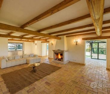 Villa di 380 m² con più di 5 locali a Campagnano d - Photo 5